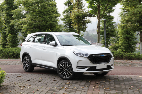 要大空間還要動力好配置高,捷途X90和歐尚X7怎麼選? 要大空間還要動力好配置高,捷途X90和歐尚X7怎麼選?