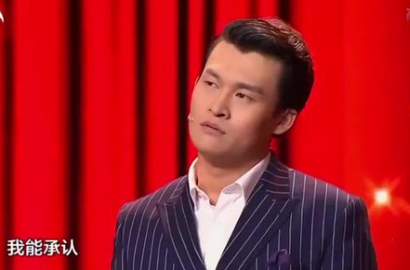 從喜劇演員到酒懵子,小沈龍再三挑戰觀眾底線,把粉絲當“韭菜” 從喜劇演員到酒懵子,小沈龍再三挑戰觀眾底線,把粉絲當“韭菜”