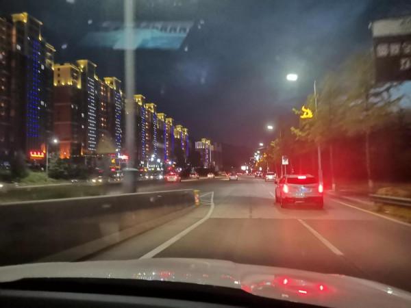 開車十幾個小時到達老君山腳下，一個電話直接定高鐵返程