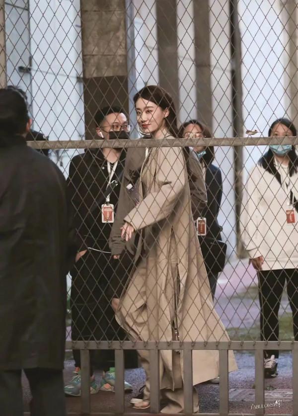 張小斐向我們揭示成功的意義,穿衣從快時尚到高奢 張小斐向我們揭示成功的意義,穿衣從快時尚到高奢