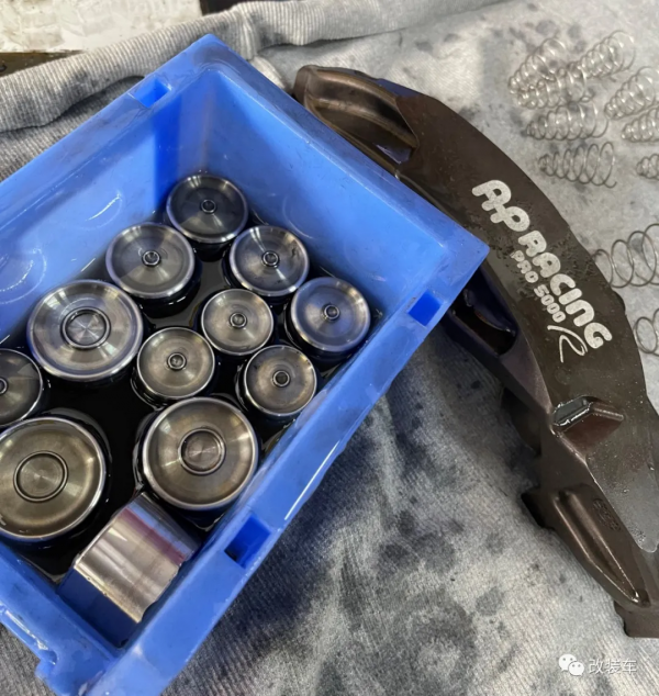 愛上跑賽道的黑武士寶馬3系，全力衝刺後才知道怎麼改車