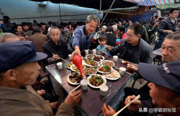 農村酒席有一道“送客菜”，這道菜一上桌就該走人了，你知道嗎