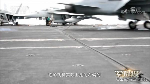 攔阻索斷裂:咱們航母還未碰上,俄美航母已多次導致機毀人亡 攔阻索斷裂:咱們航母還未碰上,俄美航母已多次導致機毀人亡