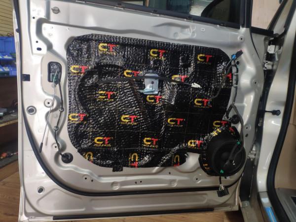 別克GL8升級12只喇叭的高保真環繞系統 別克GL8升級12只喇叭的高保真環繞系統