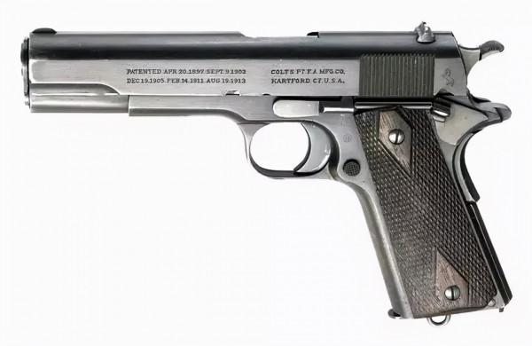 二戰時,美軍士兵的單兵武器都是怎麼配發的? 二戰時,美軍士兵的單兵武器都是怎麼配發的?