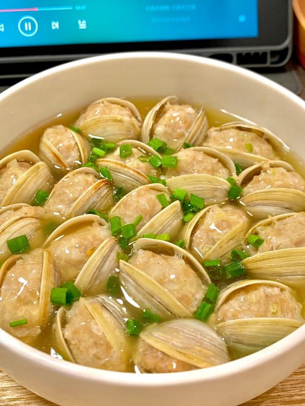 蛤蜊還在爆炒嗎？教你一個新吃法，又鮮又嫩，小孩也可以吃上一盤