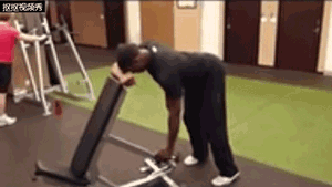 5個啞鈴鍛鍊背肌的方法