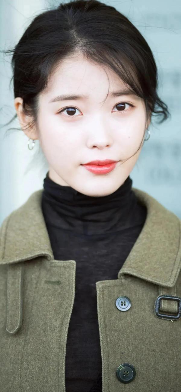 全屏桌布——李智恩（IU）