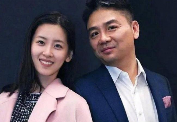 闊太章澤天：遭背叛卻不離婚，她的聰明讓劉強東受用終身