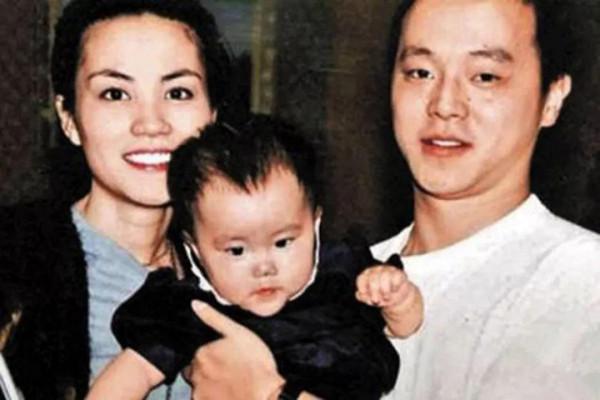 2002年，謝霆鋒與王菲為何分手？