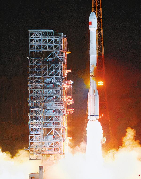 一個自幼沒上過學的農村姑娘能成為火箭專家嗎？王之任說：能