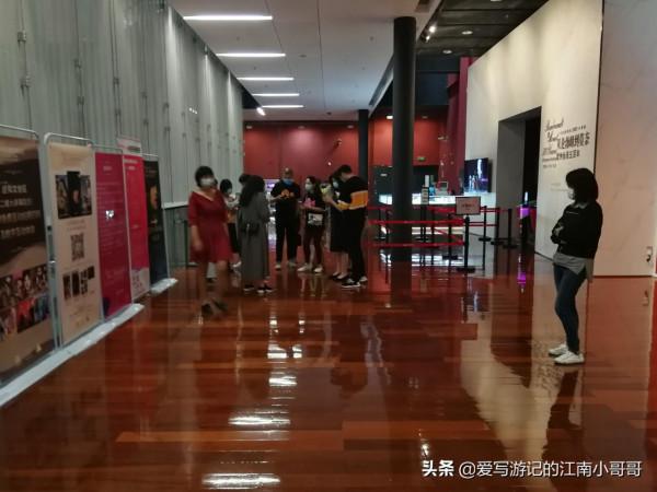 開啟廣東博物館之旅,首個重量級場館,是一堆美麗的會說話的石頭 開啟廣東博物館之旅,首個重量級場館,是一堆美麗的會說話的石頭