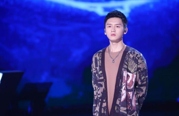 依加輸得意難平?其實四位導師都有暗示,只不過李克勤挑明瞭而已 依加輸得意難平?其實四位導師都有暗示,只不過李克勤挑明瞭而已