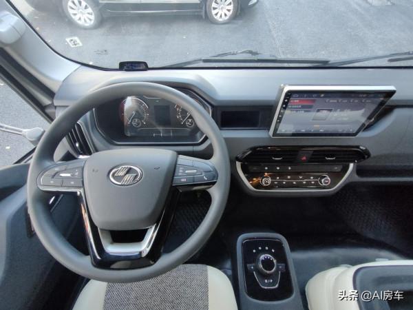 48V電+3.0T動力,有雙冰箱、電動床,實拍輕鬆跑川藏的卓美亞房車 48V電+3.0T動力,有雙冰箱、電動床,實拍輕鬆跑川藏的卓美亞房車