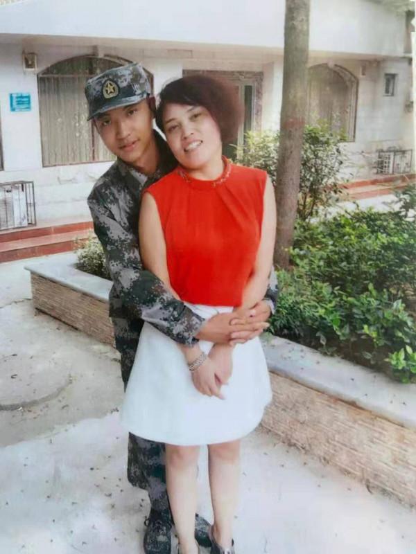 河南籍烈士王焯冉，24歲感動中國，74歲的奶奶還在等孫子回家看她