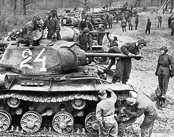 八個兒子血染疆場,國防部長親自致信:所有戰士向英雄母親下跪 八個兒子血染疆場,國防部長親自致信:所有戰士向英雄母親下跪