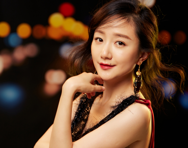 &OpenCurlyDoubleQuote;小公子&rdquo;李倩：16歲出道，24歲與黃軒戀愛，38歲依舊未紅？