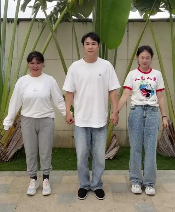 明星曬全家福：森碟比爸爸田亮高，張紀中像爺爺，胡杏兒最接地氣