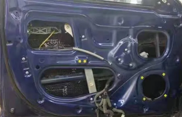 現代菲斯塔音響改裝丹拿232兩分頻 直抵車主心扉