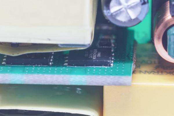 恩智浦聯合英諾賽科推出高效能PFC+LLC氮化鎵電源方案