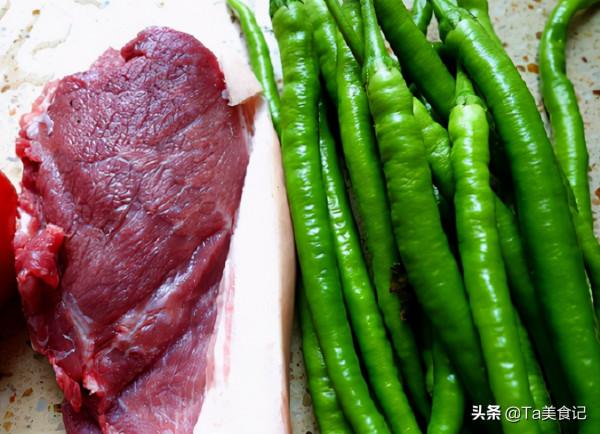 炒瘦肉有人放澱粉，有人放蛋清都錯了教你小技巧，嫩滑不柴