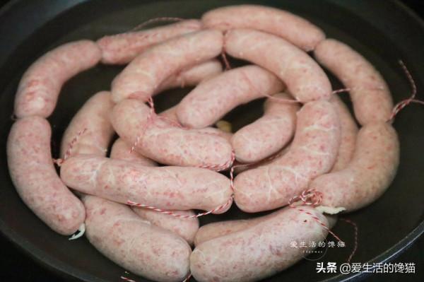 自制脆皮腸，Q彈多汁，方法簡單易學，皮脆肉嫩，比買的好吃