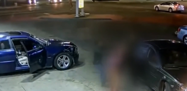 實拍美國“禁區”的毒販交易，全是亡命徒，警察都不敢管