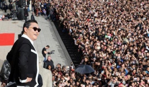 44歲的鳥叔，走到今天該怪誰呢？成於江南style敗於自己