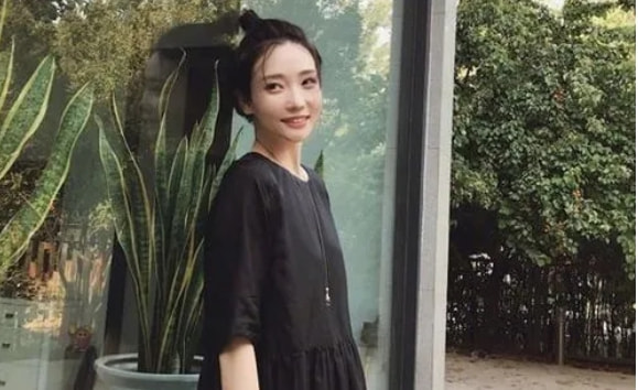 19歲嫁高曉松，25歲被拋棄，夕又米是虧了還是賺了？