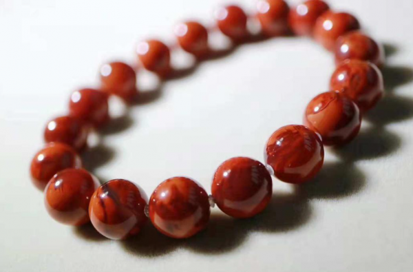 文玩：四大類15種手串，保養方法和佩戴建議