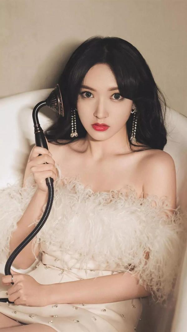 程瀟美照一冊，欣賞