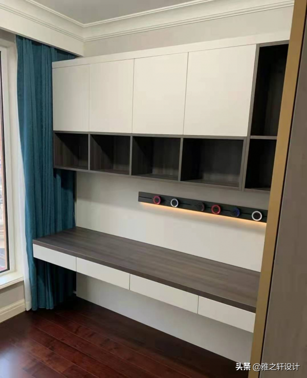 電腦桌+梳妝檯這樣設計，週末可以宅家一整天