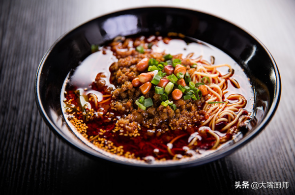 曾火爆的重慶小面，為何火不起來了？不是味道差，內行人說出原因