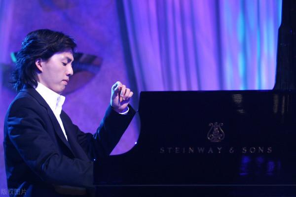 年終講：得道飛昇或萬劫不復？盤點2021年飛昇和下墜的男女明星