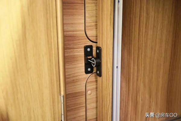 適合年輕人創業的房車!可2人舒適旅行,車內還有獨立辦公室? 適合年輕人創業的房車!可2人舒適旅行,車內還有獨立辦公室?