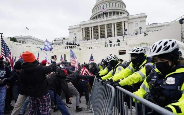 “美國將爆發內戰!”美退役將軍大膽預測,美軍事體系亮起紅燈 “美國將爆發內戰!”美退役將軍大膽預測,美軍事體系亮起紅燈
