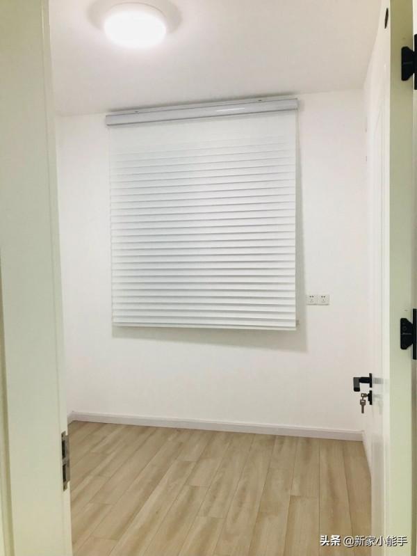 新房入住兩個月,每天收拾打掃乾淨,電視牆不做一點造型太滿意了 新房入住兩個月,每天收拾打掃乾淨,電視牆不做一點造型太滿意了