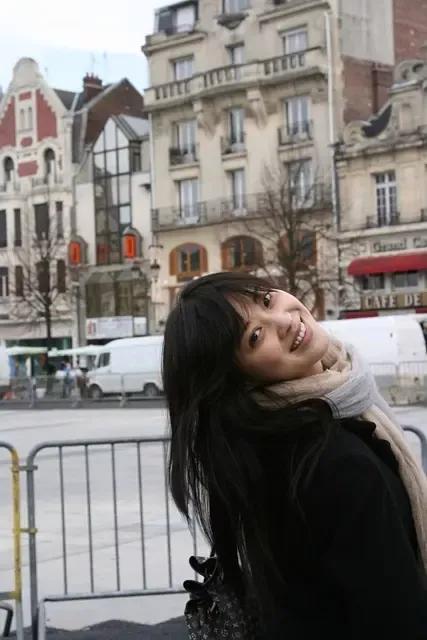 梅婷二婚嫁給曾劍，生育一兒一女，把婆婆當親媽，一家10口人同住