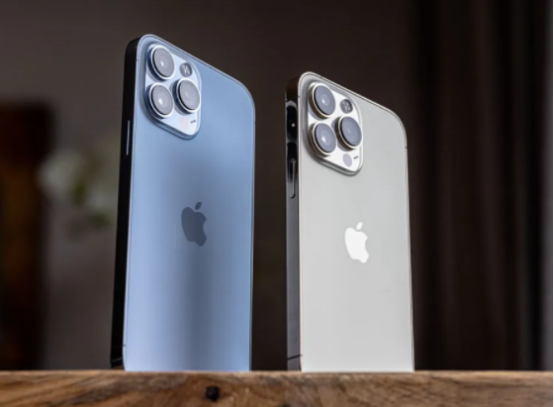 為什麼安卓越來越貴,蘋果卻越賣越便宜?內行人說出背後的原因 為什麼安卓越來越貴,蘋果卻越賣越便宜?內行人說出背後的原因