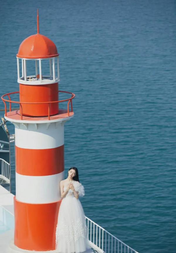 大家在金雞獎紅毯上的造型，你們更喜歡誰的呢？