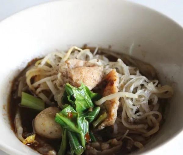 去泰國,一定不要錯過最美味的大城府船麵條 去泰國,一定不要錯過最美味的大城府船麵條