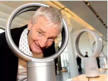 我花3000買戴森吹風機，被花300買高仿的嘲笑了