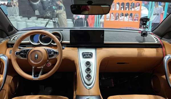 各顯神通，廣州車展最吸睛的純電是這幾款沒跑了