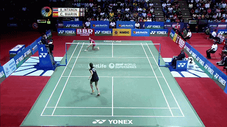 後場高遠永遠打不到位，趕緊檢查一下是不是側身不到位