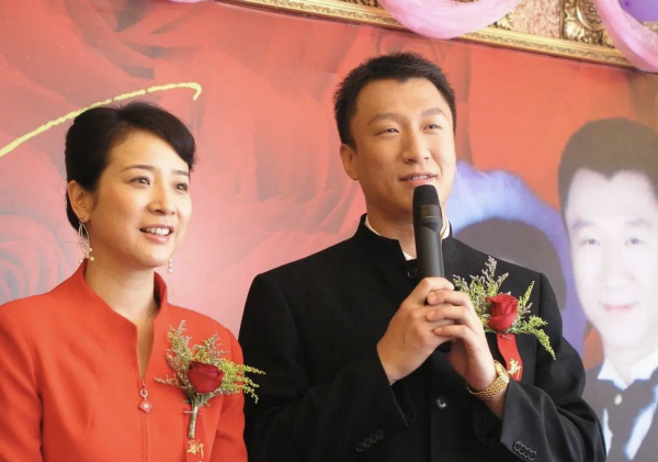 演員陳小藝：緋聞是緋聞，老公是老公，我們一家三口很幸福