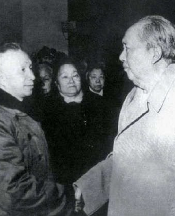 1948年粟裕戰場抗命，毛主席生氣：如果感到困難，我可以另換統帥