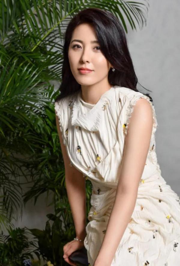 俊俏，曾黎寫真照圖集-中