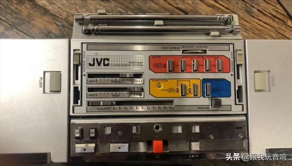 JVC PC-RM100JW盒式錄音機 收音機擴音器 可拆卸行動式組合音響系統 JVC PC-RM100JW盒式錄音機 收音機擴音器 可拆卸行動式組合音響系統