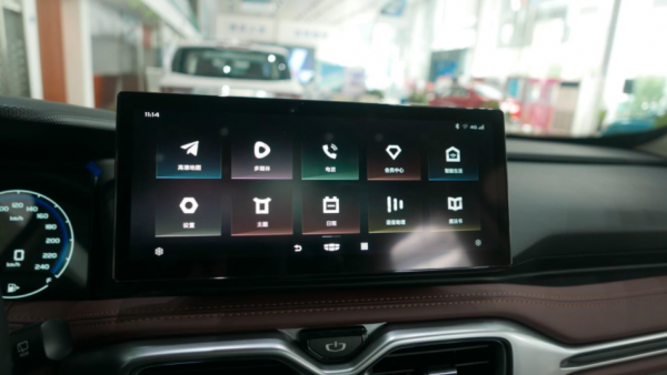 十萬出頭的大空間SUV 新豪越到店實拍 高性價比是賣點