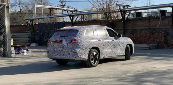 根本不愁賣，2022第一波豪華車太絕了